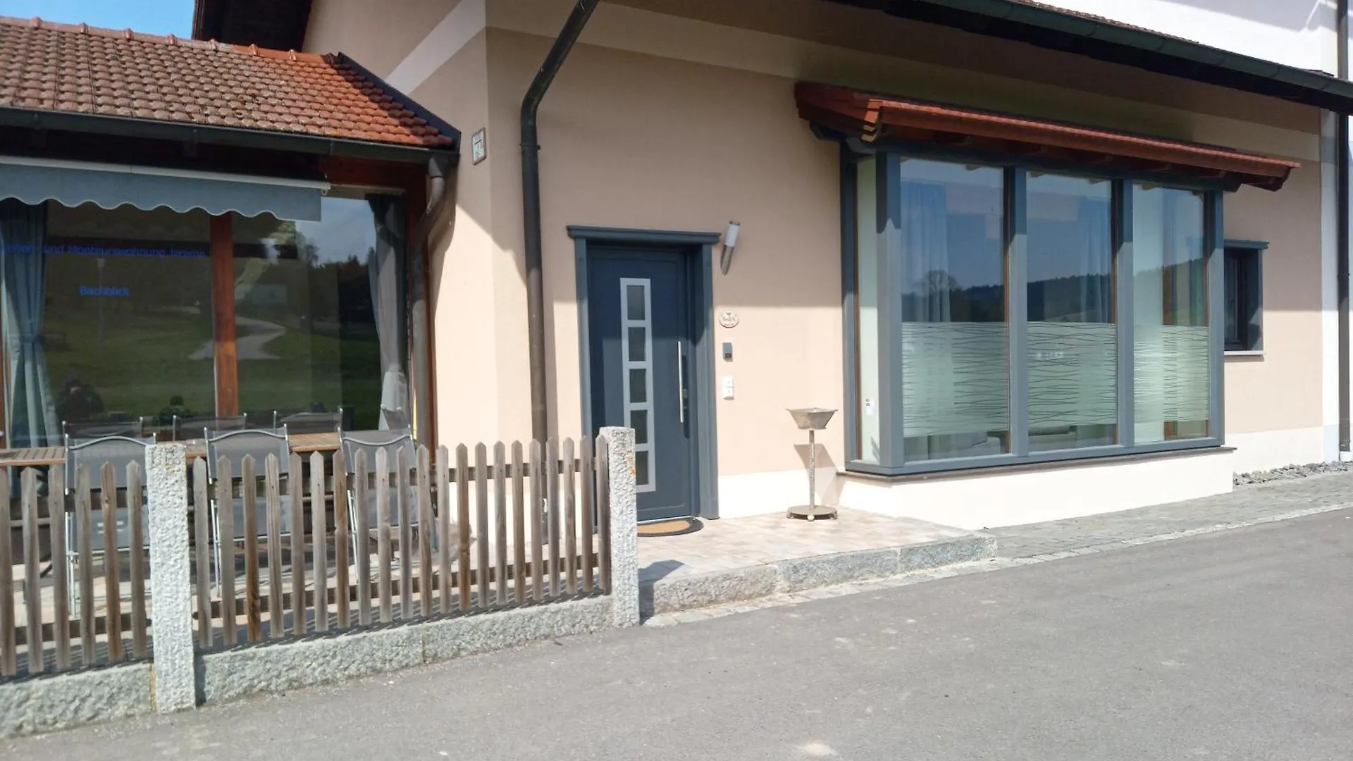 Grosszuegige Wohnung Bachblick Wald  Holiday home Wald (Cham)